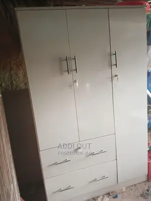 ላምኔት ቁምሳጥን/Cupboard