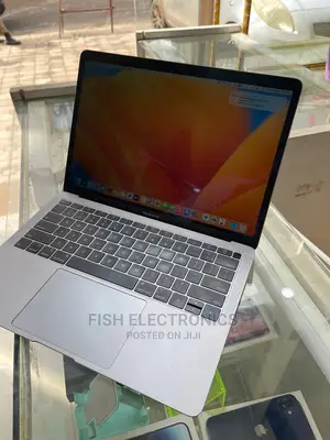 Photo - New Laptop Apple MacBook Air 2019 8GB Intel Core I5 SSD 128GB