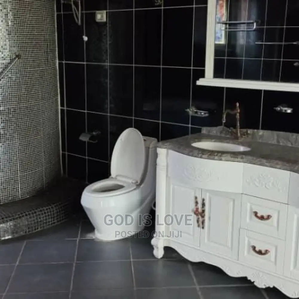 Furnished 6bdrm Villa in ቪላ ቤት, Nifas Silk-Lafto for Sale