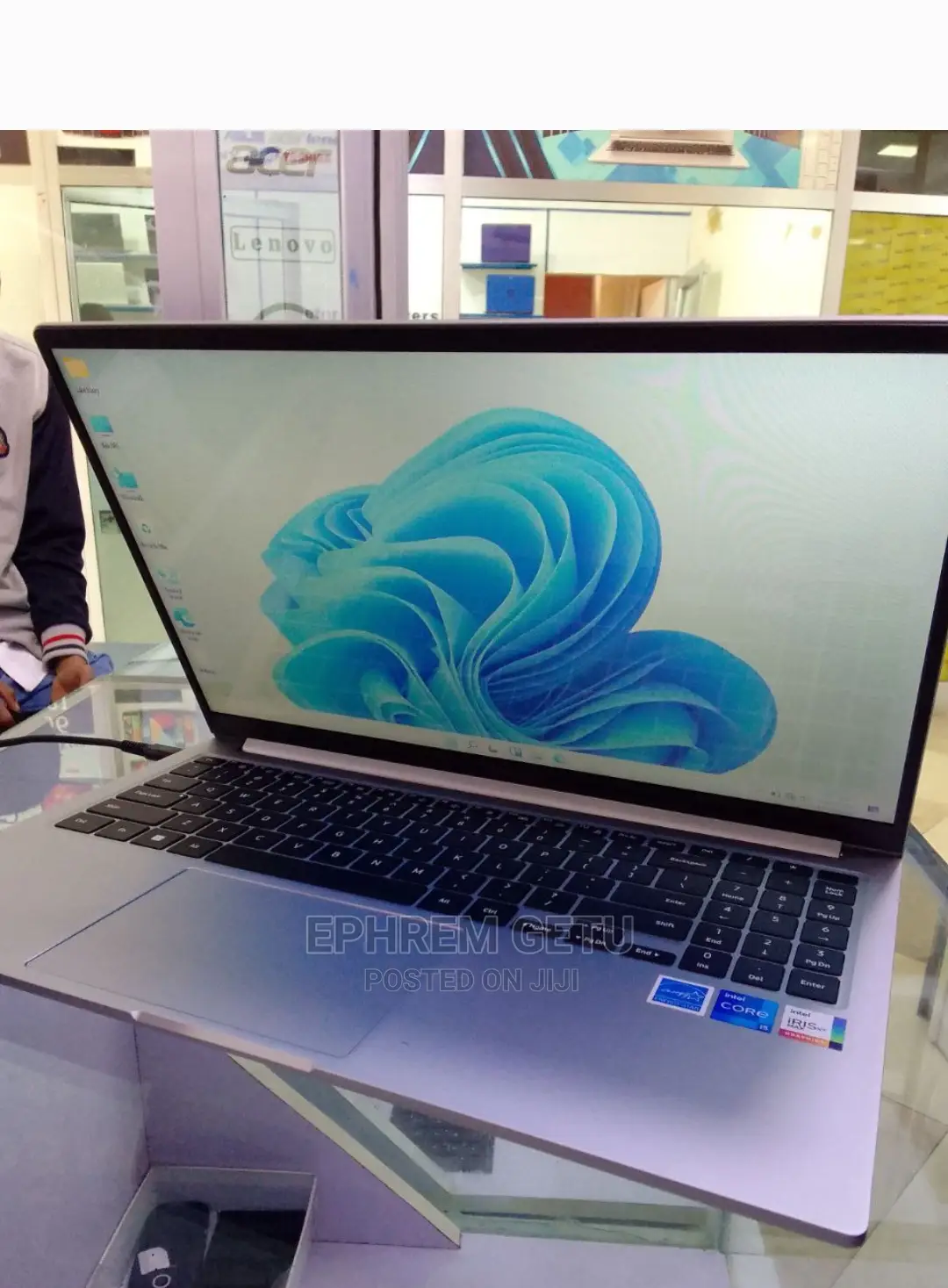 New Laptop Samsung Galaxy Book 2 8GB Intel Core I5 SSD 512GB