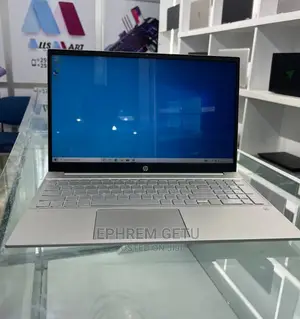 New Laptop HP Pavilion 15 8GB Intel Core I5 SSD 512GB