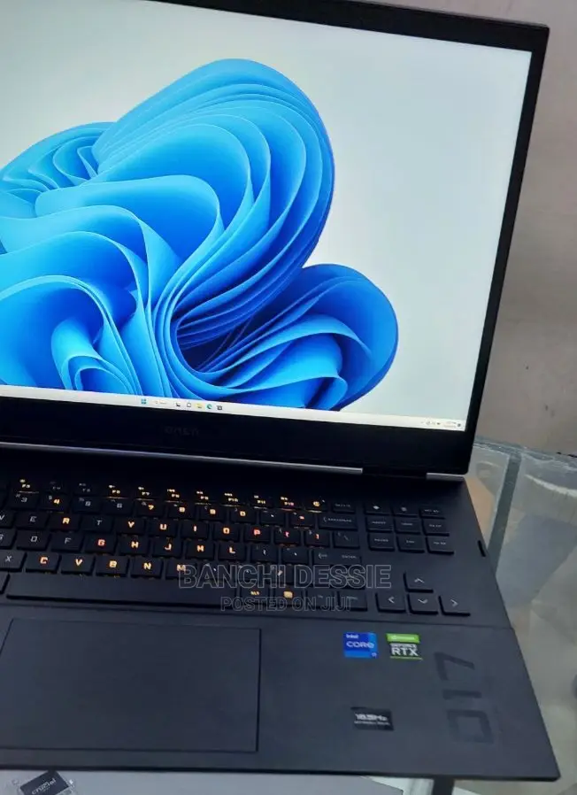New Laptop HP Omen 17 16GB Intel Core I7 SSD 1T