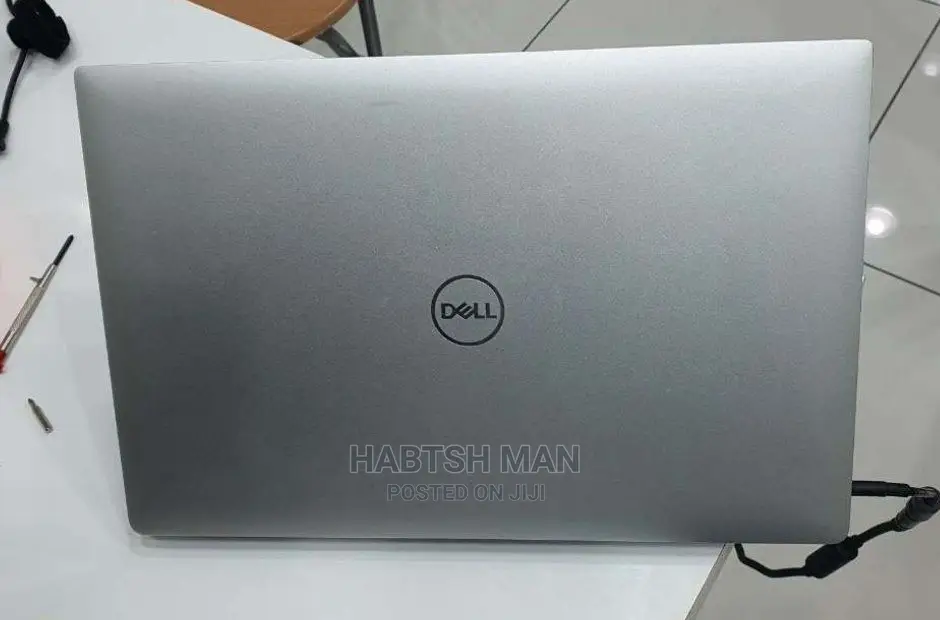 New Laptop Dell Precision 5570 64GB Intel Core I9 SSD 512GB