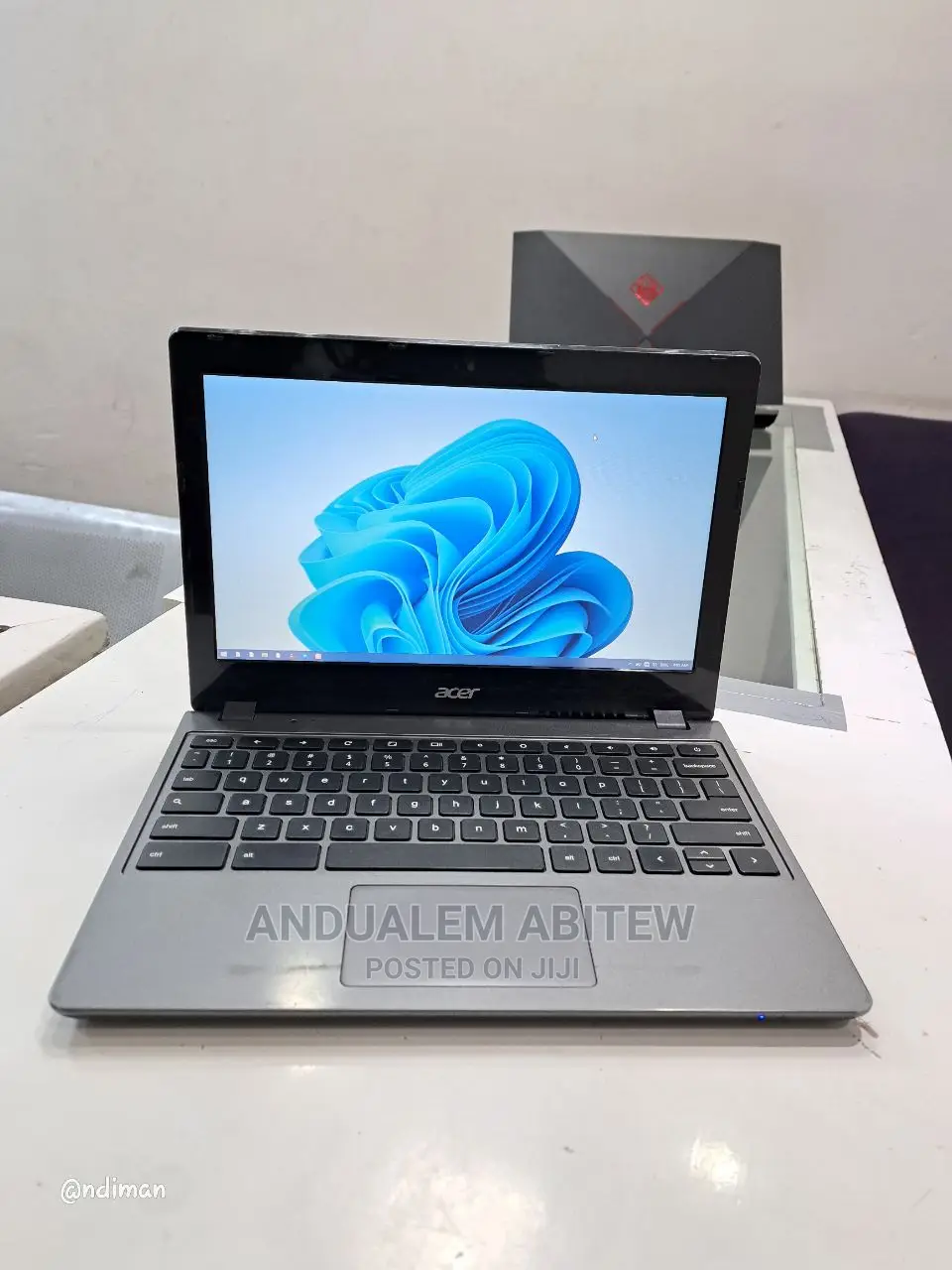 New Laptop Acer Chromebook C720P 2GB Intel Pentium SSD 16 GB