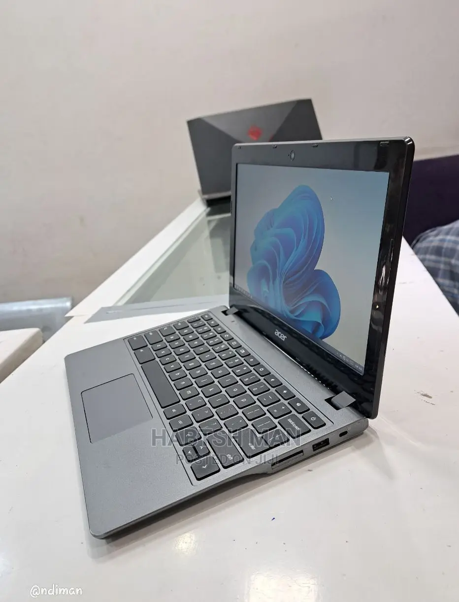 New Laptop Acer Chromebook 11 2GB SSD 16 GB