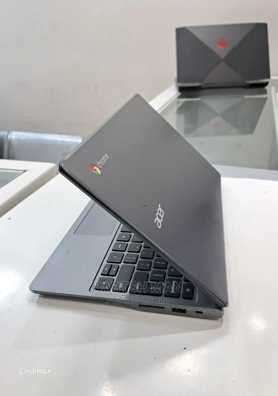 New Laptop Acer Chromebook 11 2GB SSD 16 GB
