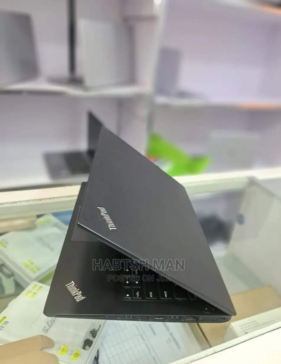 New Laptop Lenovo Yoga 260 8GB Intel Core I5 SSD 256GB