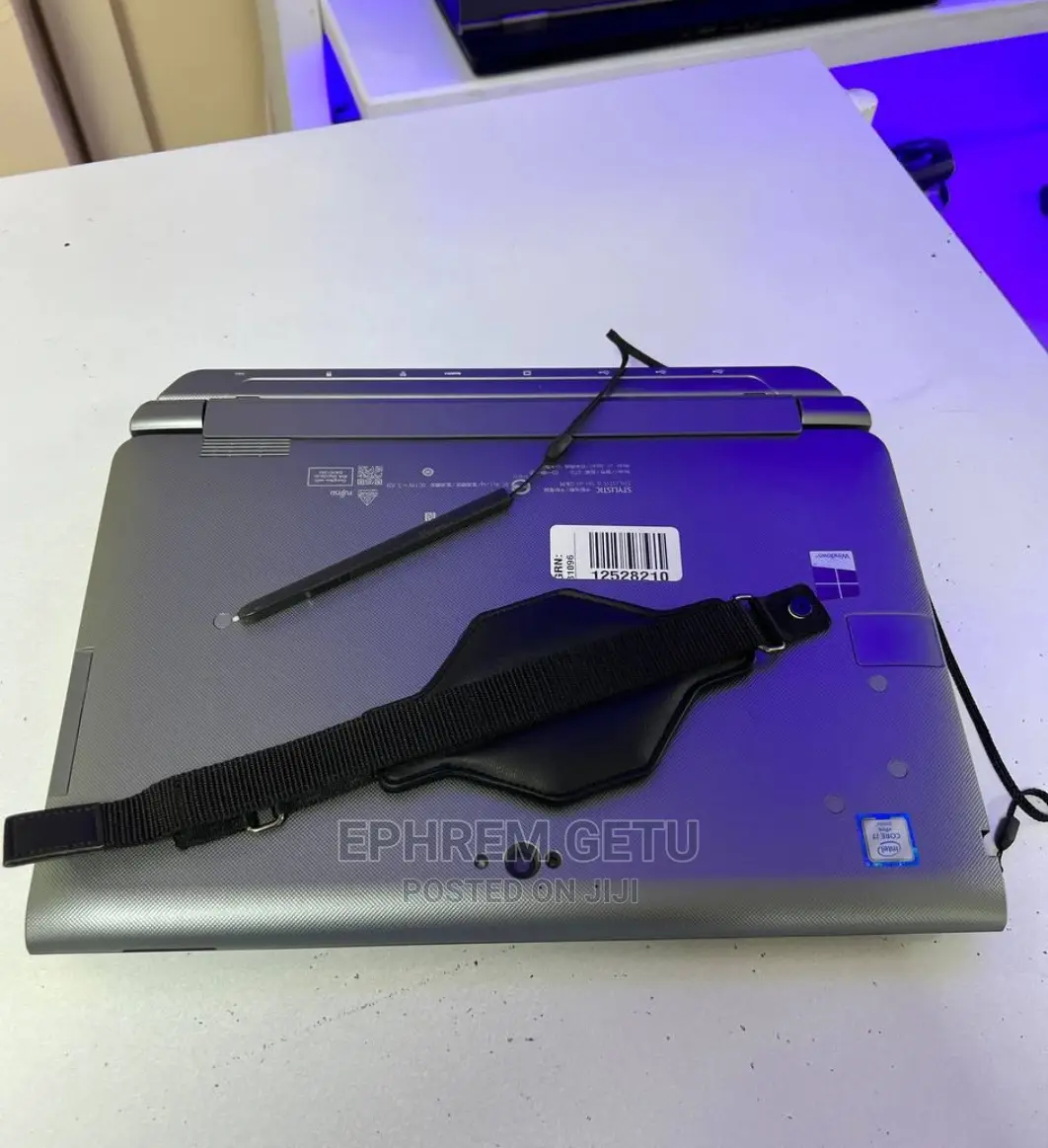 New Laptop Fujitsu Lifebook A1120 8GB Intel Core I7 SSD 256GB