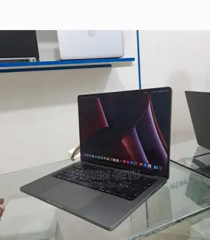 New Laptop Apple MacBook Pro M1 16GB Apple M1 SSD 512GB