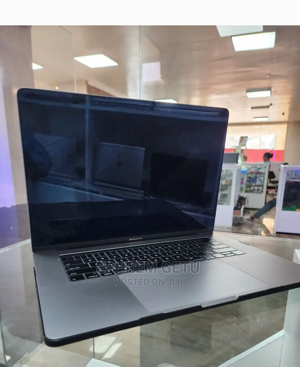 New Laptop Apple MacBook Pro 2019 32GB Intel Core i7 SSD 512GB