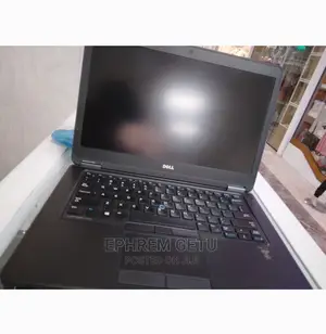 New Laptop Dell Latitude 5310 8GB Intel Core I7 SSD 256GB