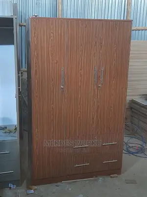 Photo - Kumsatin(ቁምሳጥን)