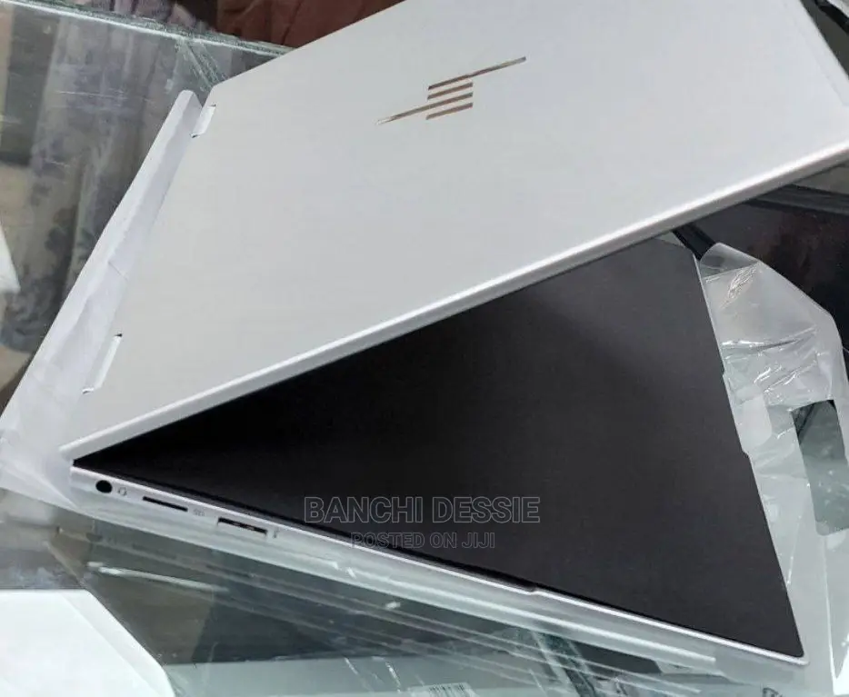 New Laptop HP Envy X360 8GB Intel Core I7 SSD 512GB
