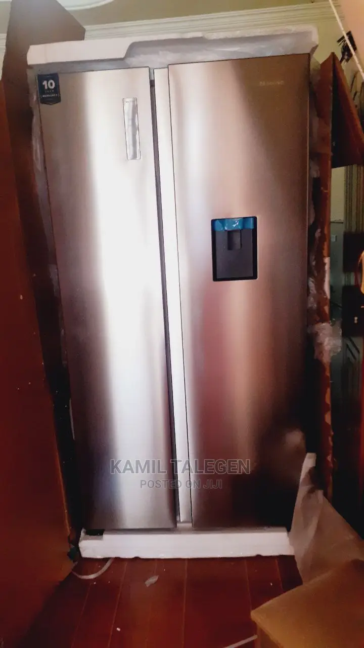 Hisense 710 Side by Side Refrigerator