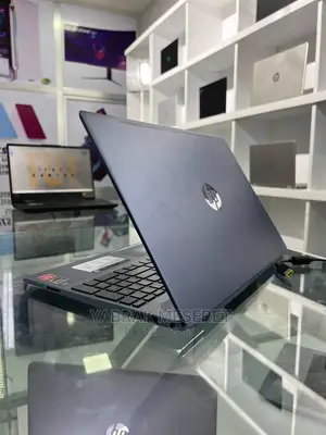 Laptop HP 8GB AMD Ryzen 5 SSD 256GB