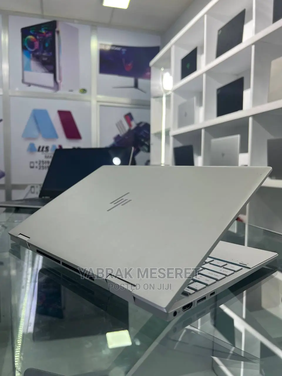 New Laptop HP Envy X360 12GB Intel Core I7 SSD 512GB