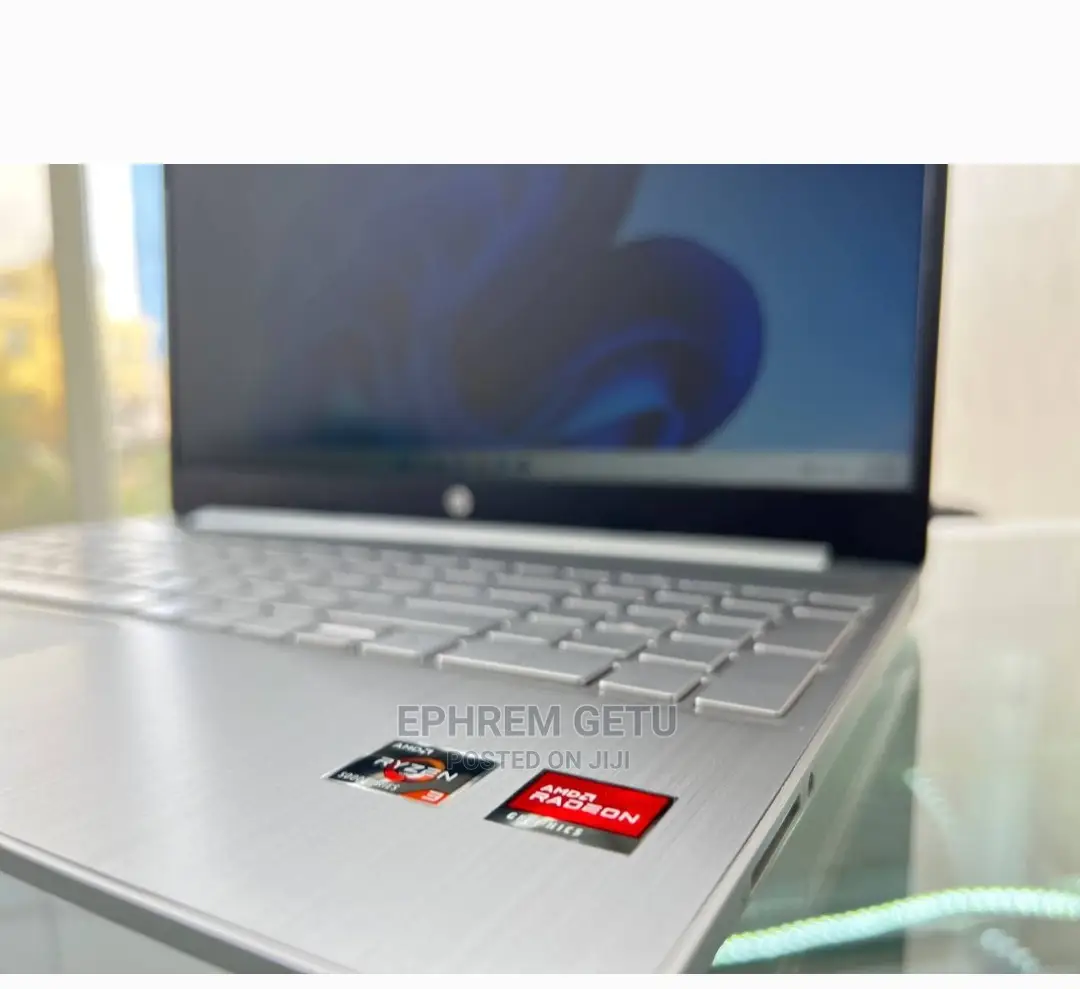 New Laptop HP Stream Notebook 8GB AMD Ryzen 3 SSD 512GB