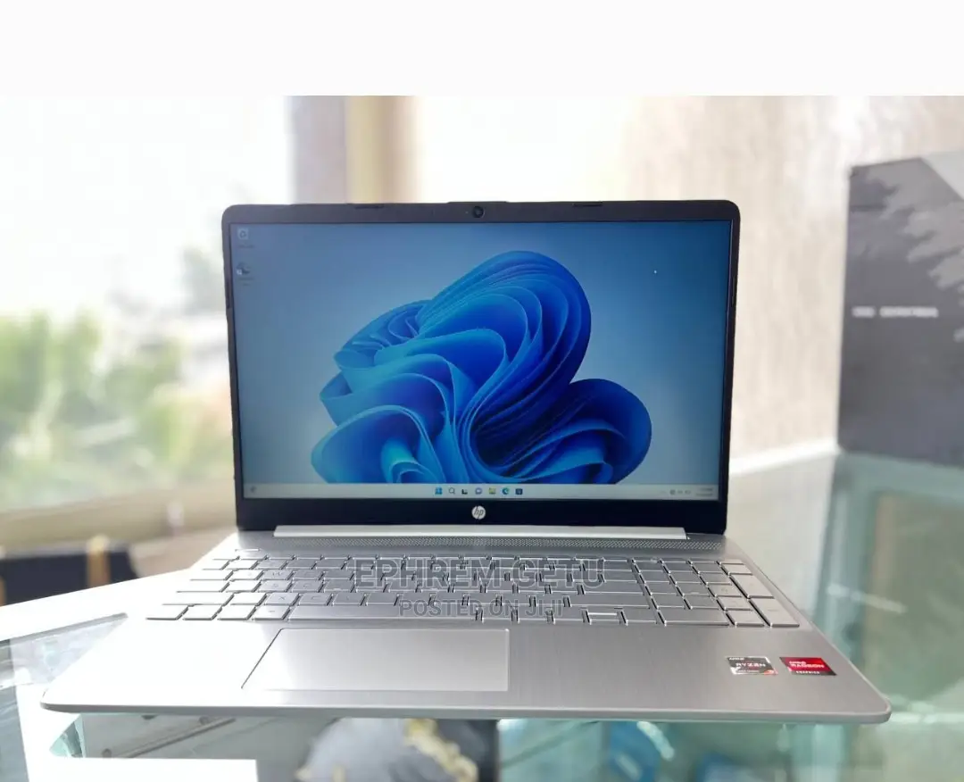 New Laptop HP Stream Notebook 8GB AMD Ryzen 3 SSD 512GB