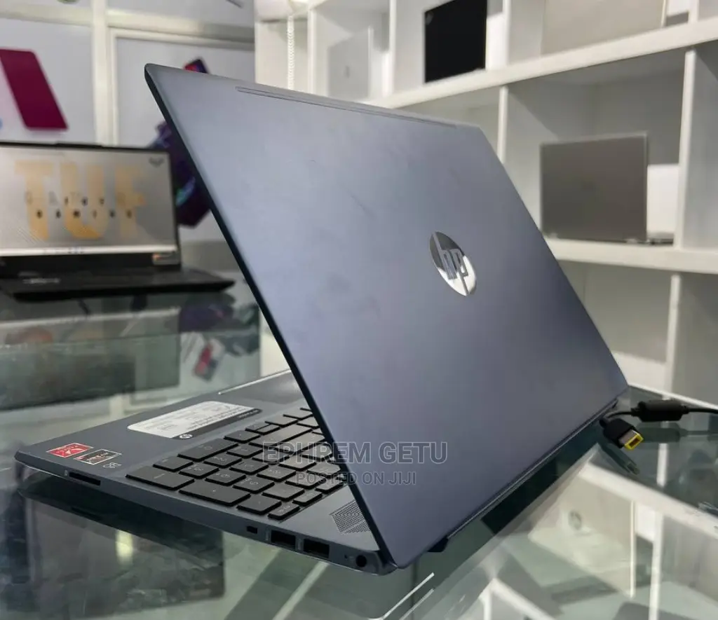 New Laptop HP Pavilion 15 8GB AMD Ryzen 5 HDD+SSD 256GB