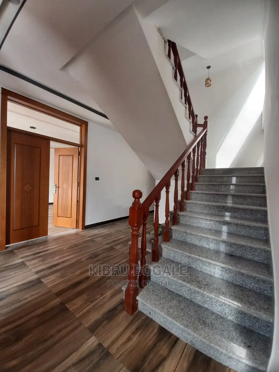 9bdrm House in Ayat, Bole for Sale