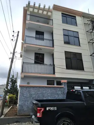 7bdrm House in Samit 72, Bole for Sale