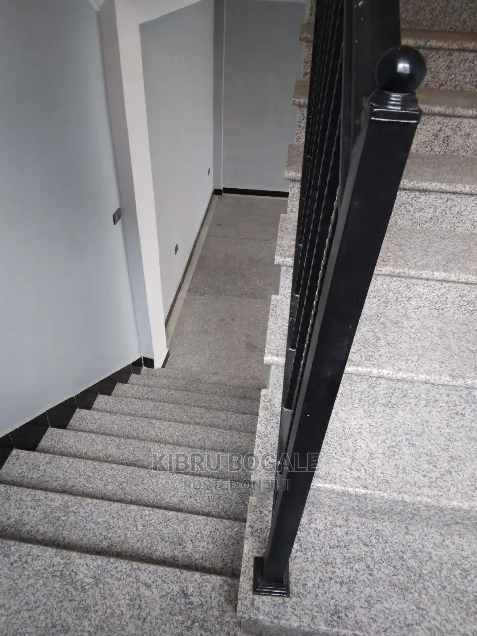 7bdrm House in Samit 72, Bole for Sale