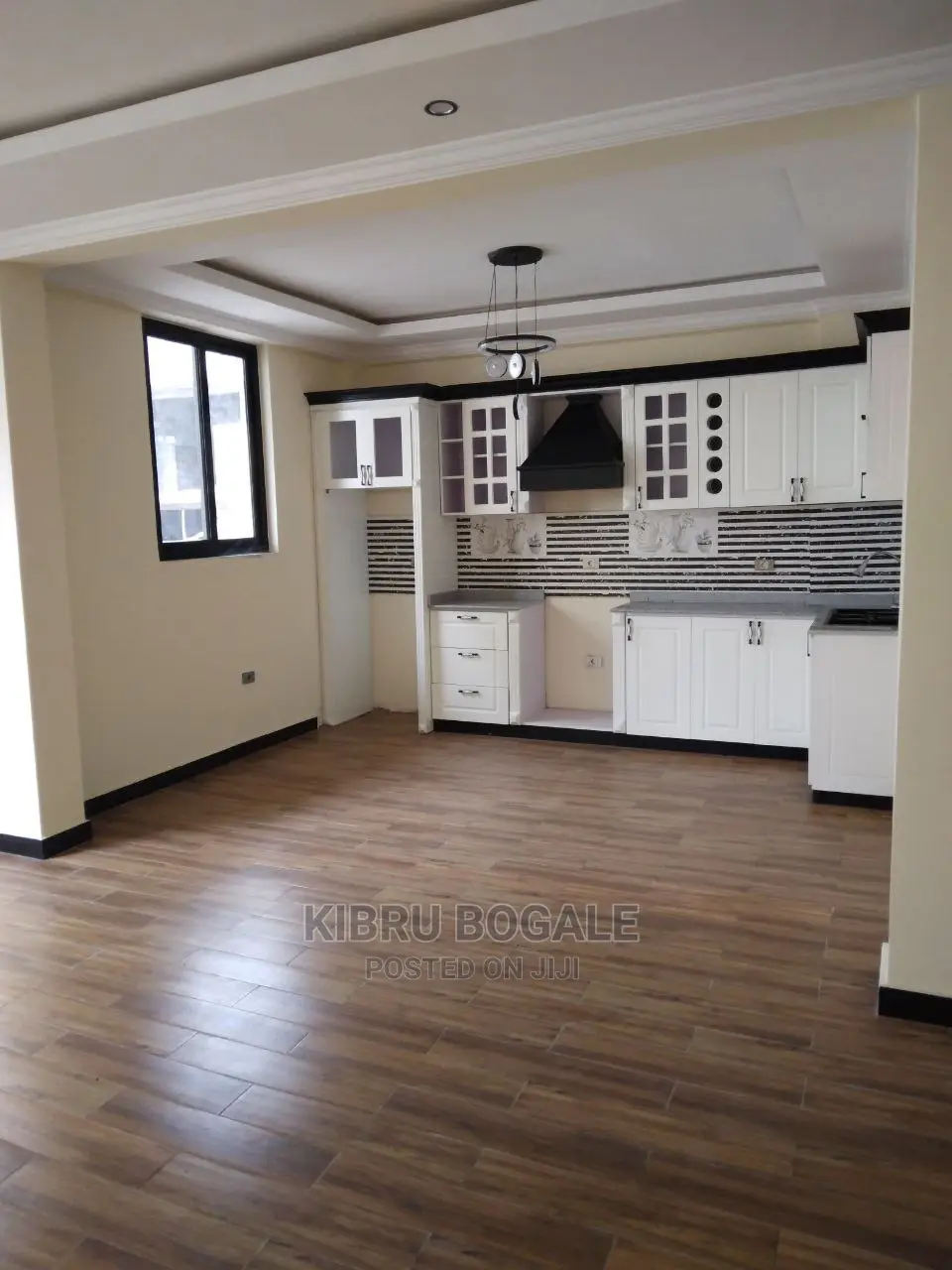 7bdrm House in Samit 72, Bole for Sale