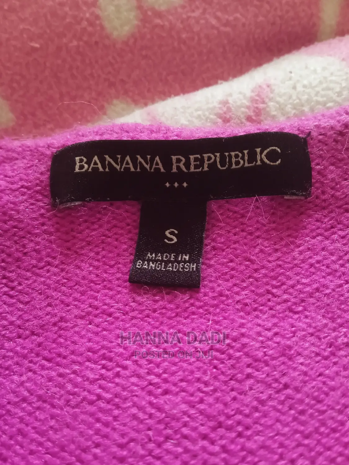 Banana Repeublic Fuchsai Sweater