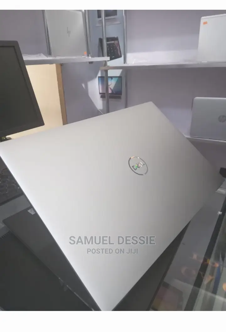 New Laptop Dell XPS 17 L701X 16GB Intel Core I7 SSD 512GB