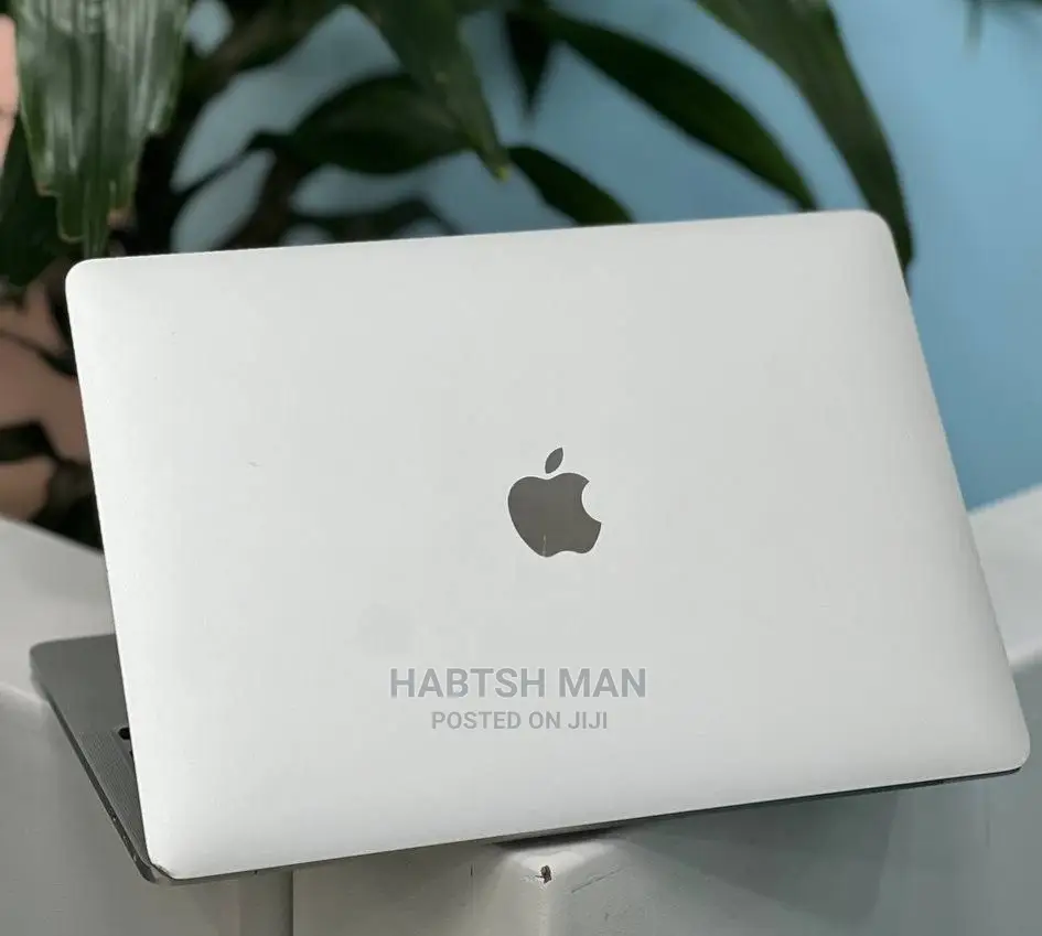 New Laptop Apple MacBook Pro 2020 16GB Intel Core I5 SSD 512GB