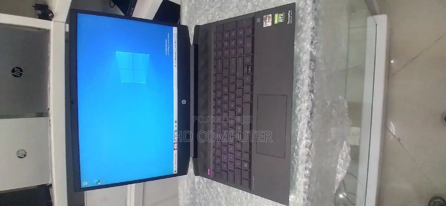 New Laptop HP Pavilion 15 8GB AMD Ryzen 5 SSD 512GB