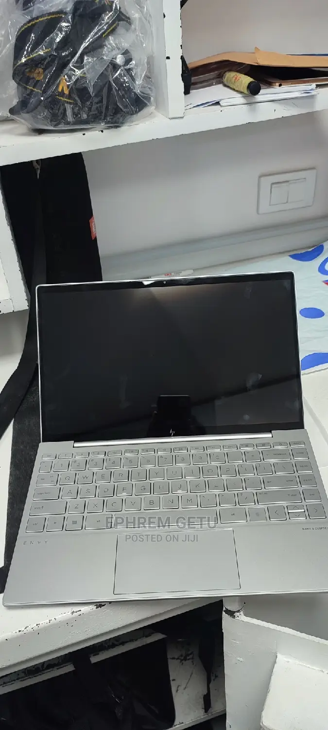 New Laptop HP Envy 13 16GB Intel Core I7 SSD 1T
