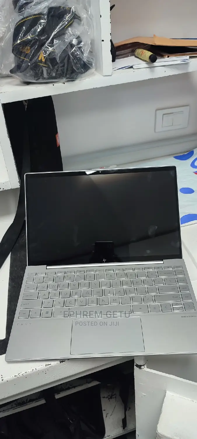 New Laptop HP Envy 13 16GB Intel Core I7 SSD 1T