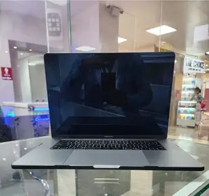 New Laptop Apple MacBook Pro 2019 16GB Intel Core I7 SSD 256GB