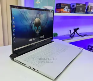 New Laptop Alienware M17x R2 32GB Intel Core I7 HDD+SSD 1T