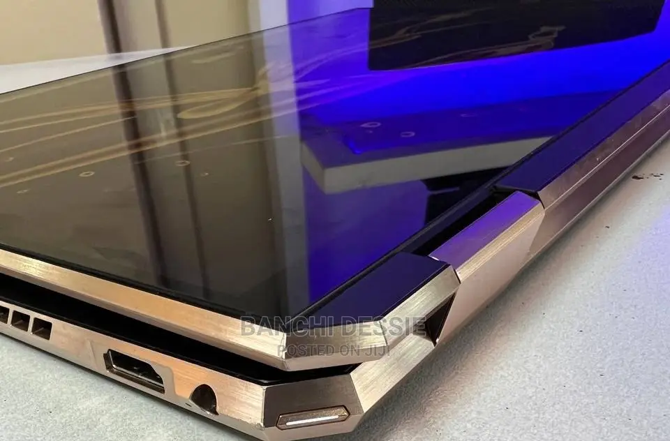 New Laptop HP Spectre 8GB Intel Core I7 SSD 512GB