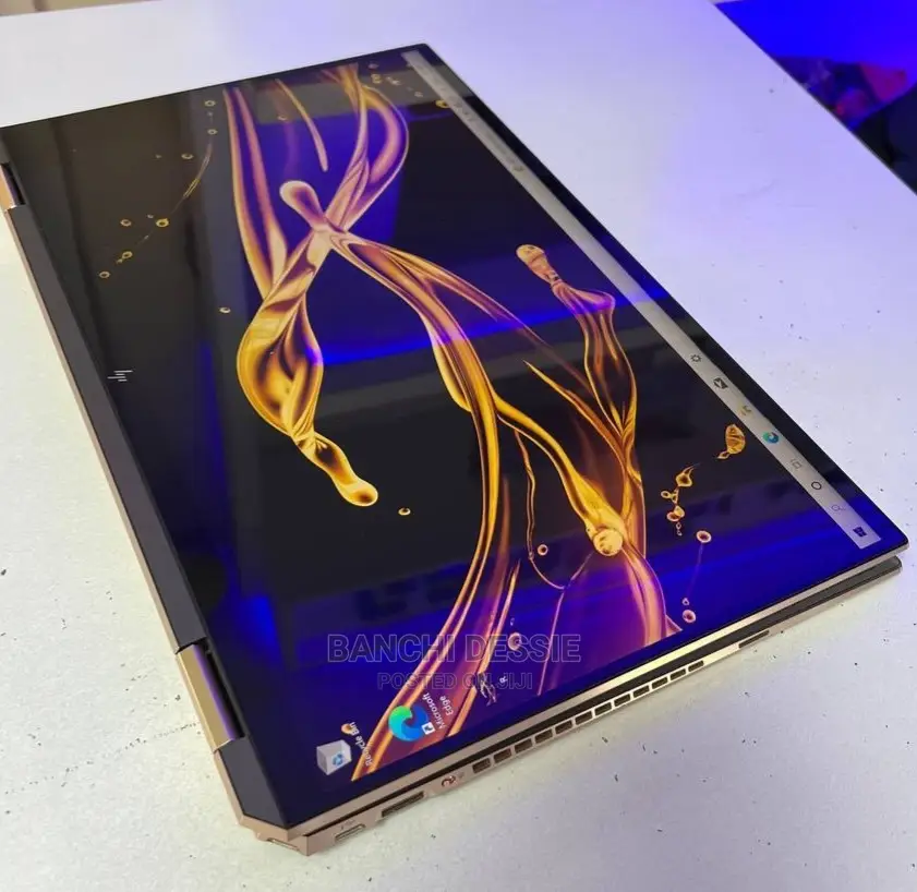 New Laptop HP Spectre 8GB Intel Core I7 SSD 512GB