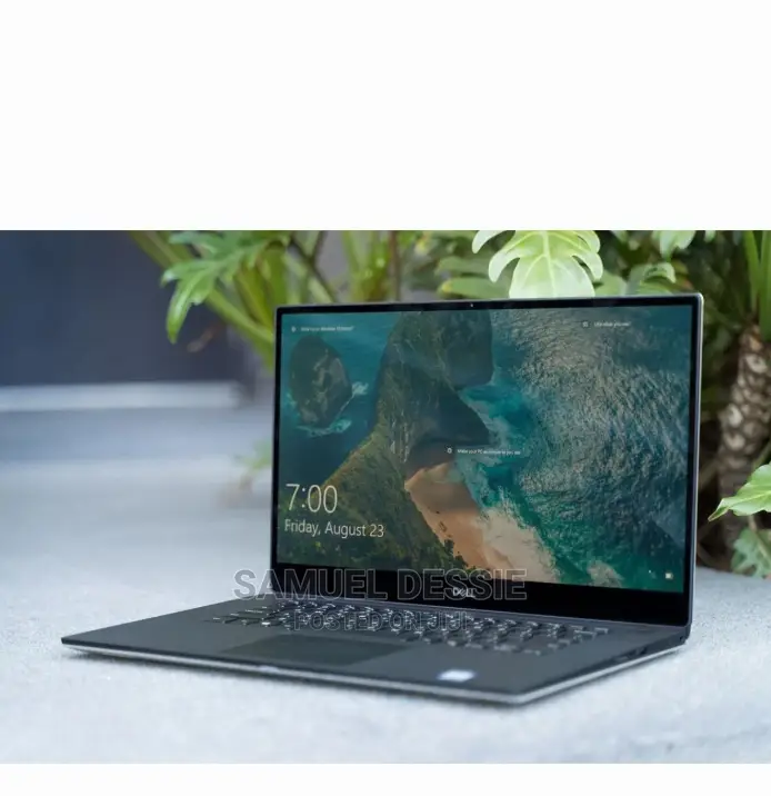 New Laptop Dell XPS 15 16GB Intel Core I7 SSD 512GB