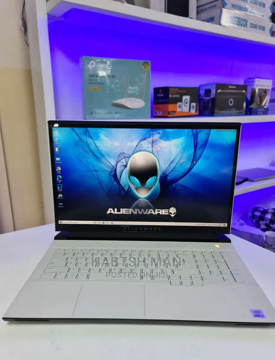 New Laptop Alienware M17x R2 32GB Intel Core I7 SSD 2T