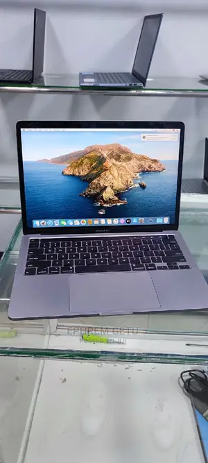 New Laptop Apple MacBook Pro 2020 16GB Intel Core I5 SSD 1T