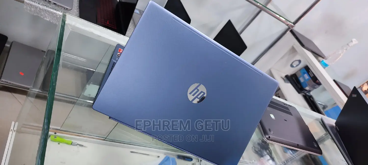 New Laptop HP Pavilion 15 8GB AMD Ryzen 5 SSD 256GB