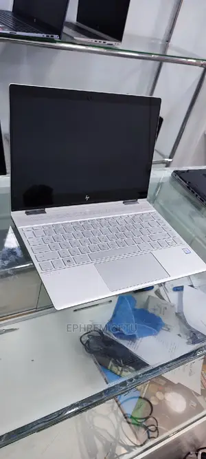 New Laptop HP Spectre 14 16GB Intel Core I7 SSD 512GB