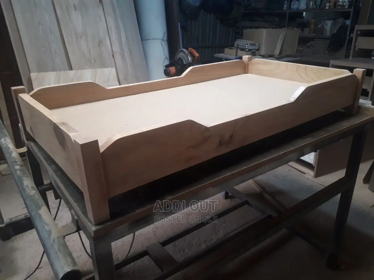 ለህፃናት ማቆያ የሚሆኑ አልጋዎች