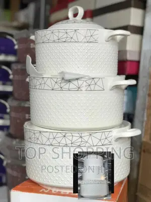 ባለ ሶስት ሸክላ የወጥ ማቅረቢያ (Bowl)