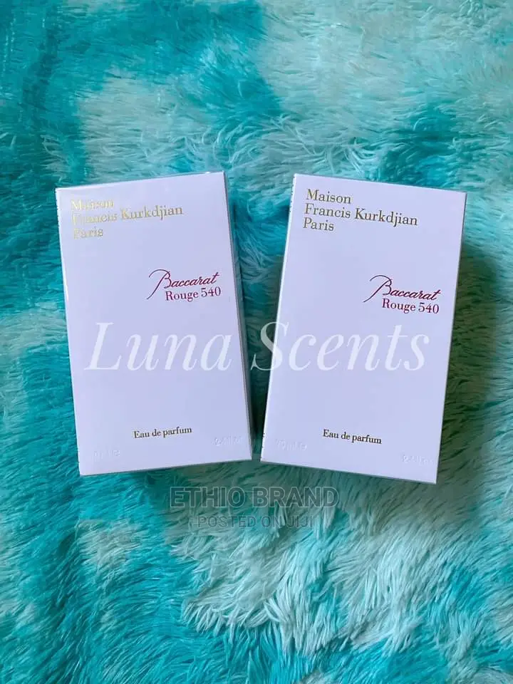 White One Baccrat for Uni Sex