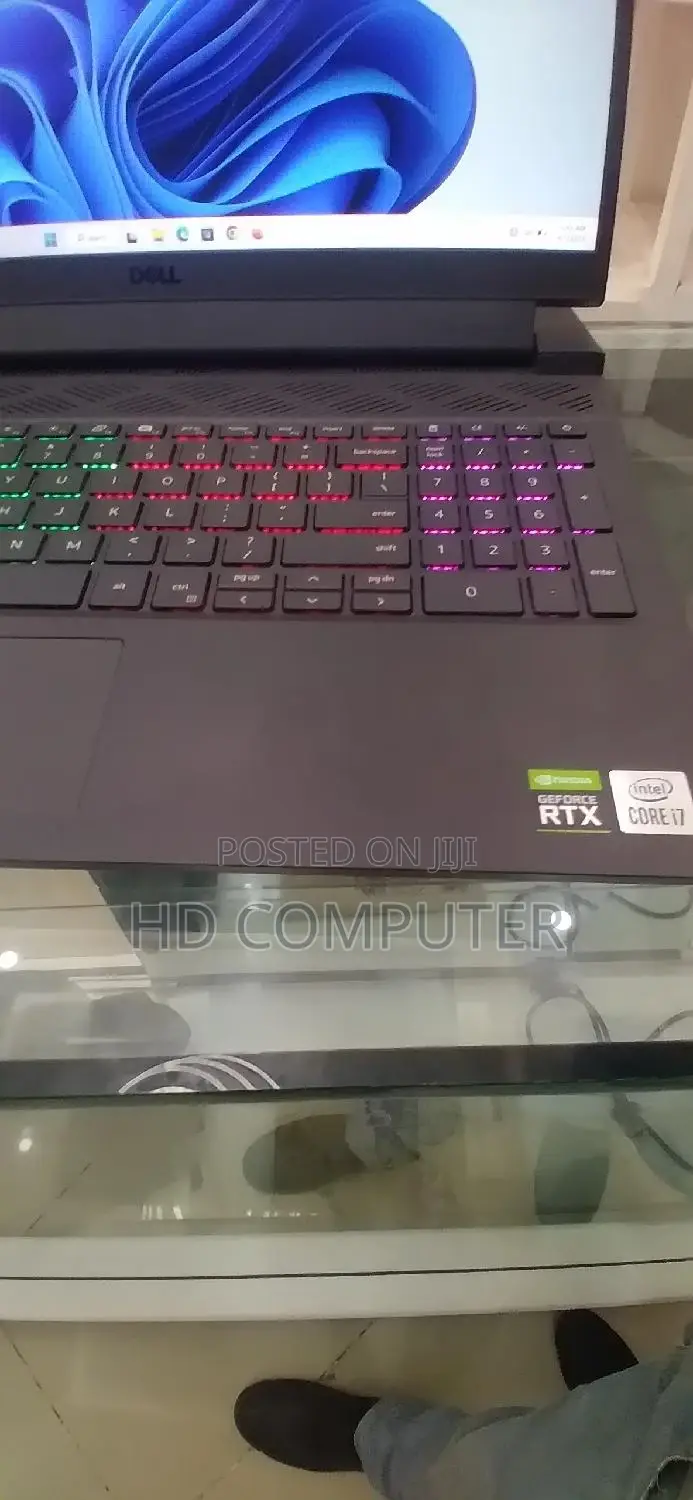 New Laptop Dell Inspiron 15 16GB Intel Core I7 SSD 512GB