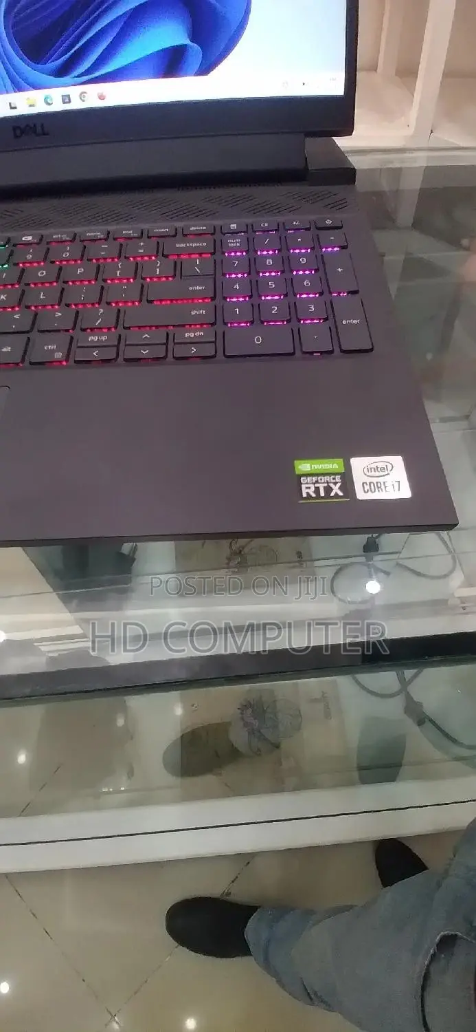 New Laptop Dell Inspiron 15 16GB Intel Core I7 SSD 512GB