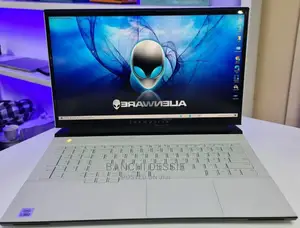 New Laptop Alienware M17x R2 32GB Intel Core I7 SSD 2T