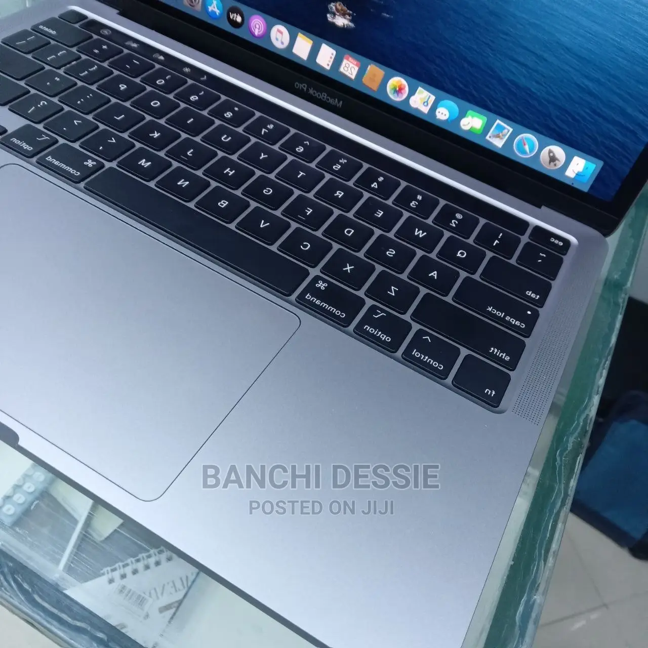 New Laptop Apple MacBook Pro 16GB Intel Core I5 SSD 512GB