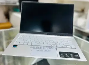 New Laptop Acer Aspire E5-523g 16GB Intel Core I5 SSD 512GB